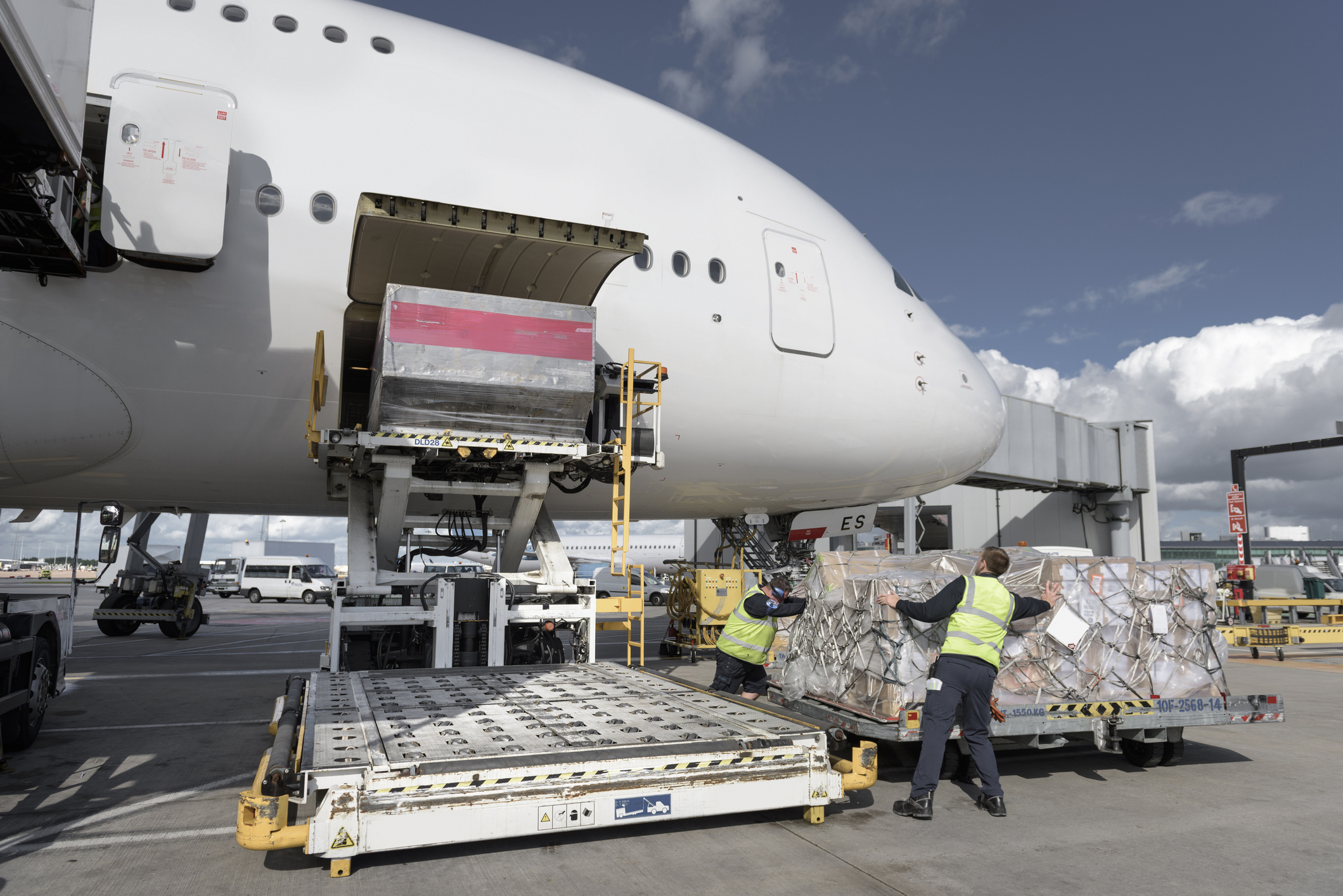 Air charter cargo loading